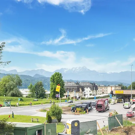 아파트 In Carinthia On Woerthersee